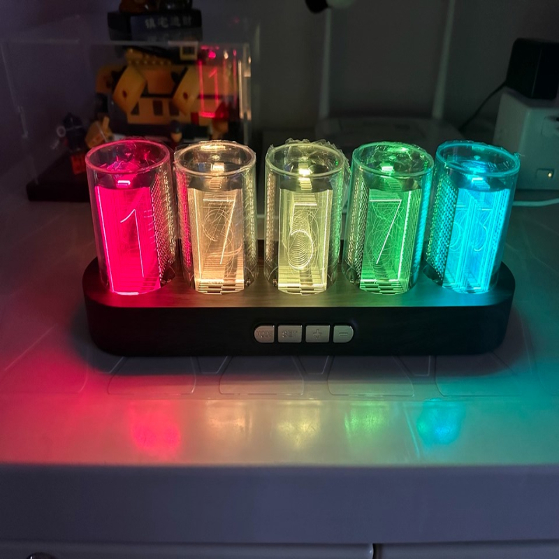 Office Tech Set Up - Reloj de tubo LED Nixie RGB